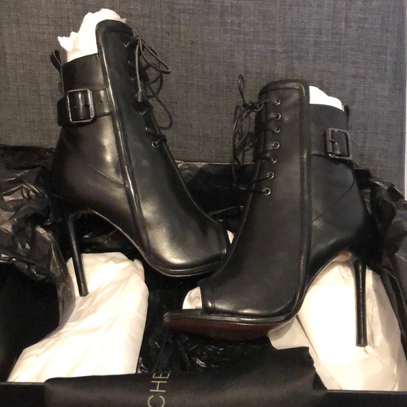 Maggie Bootie in Black
RACHEL ZOE - Picture 6 of 9